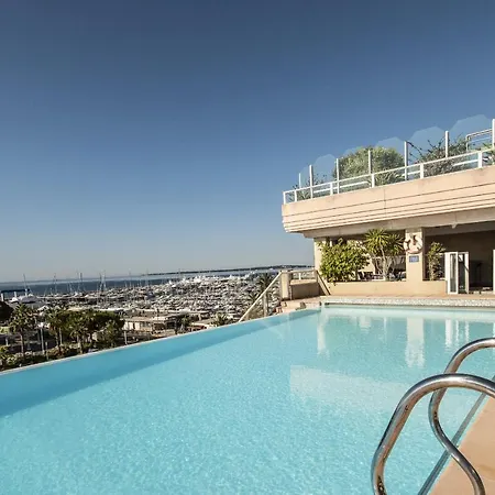 Le Palais Napoleon * Гольф-Жуан