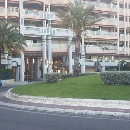 Le Palais Napoleon